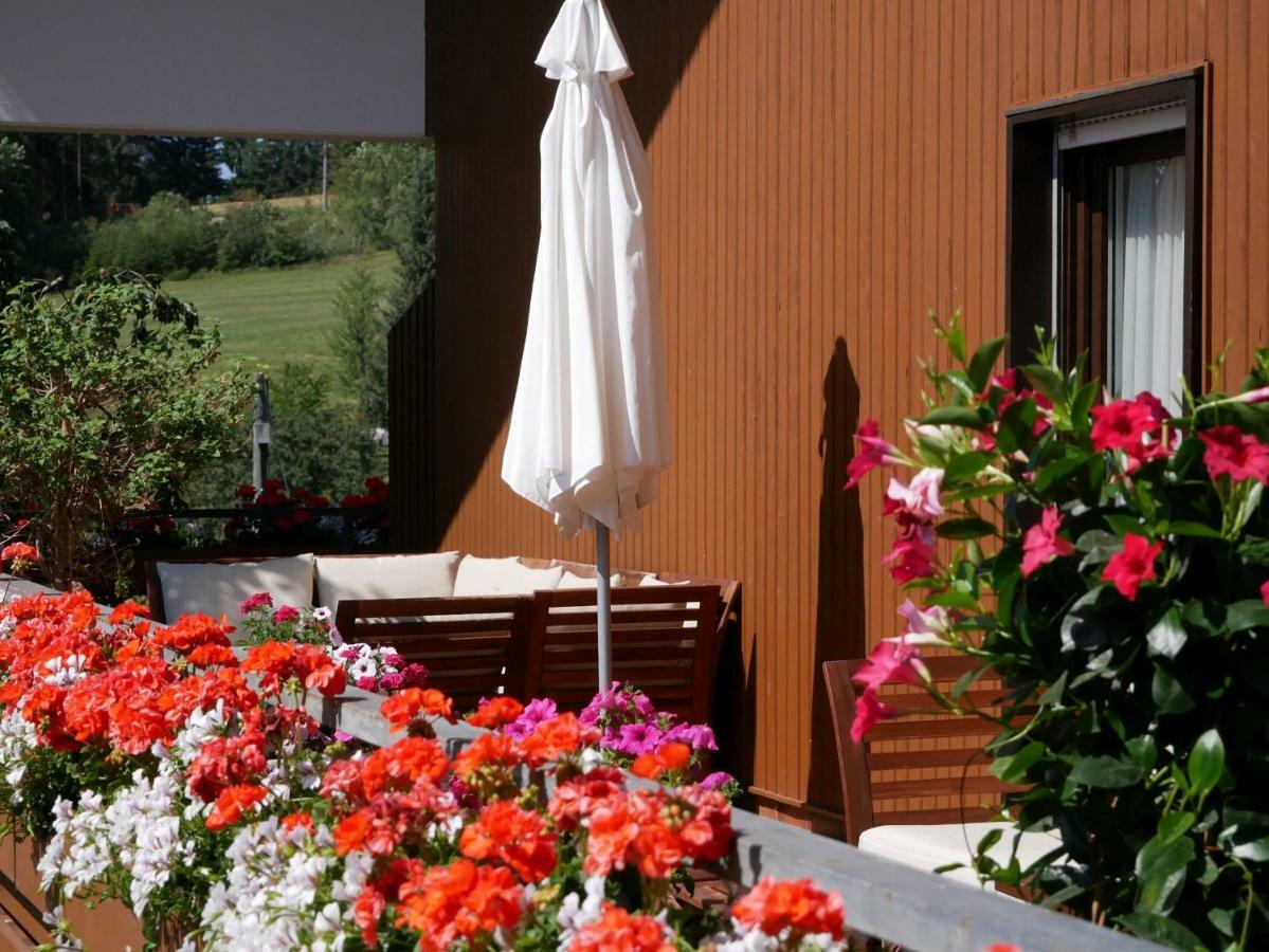 Haus Vita Ferien- Und Seminarhaus Urberg Exterior photo